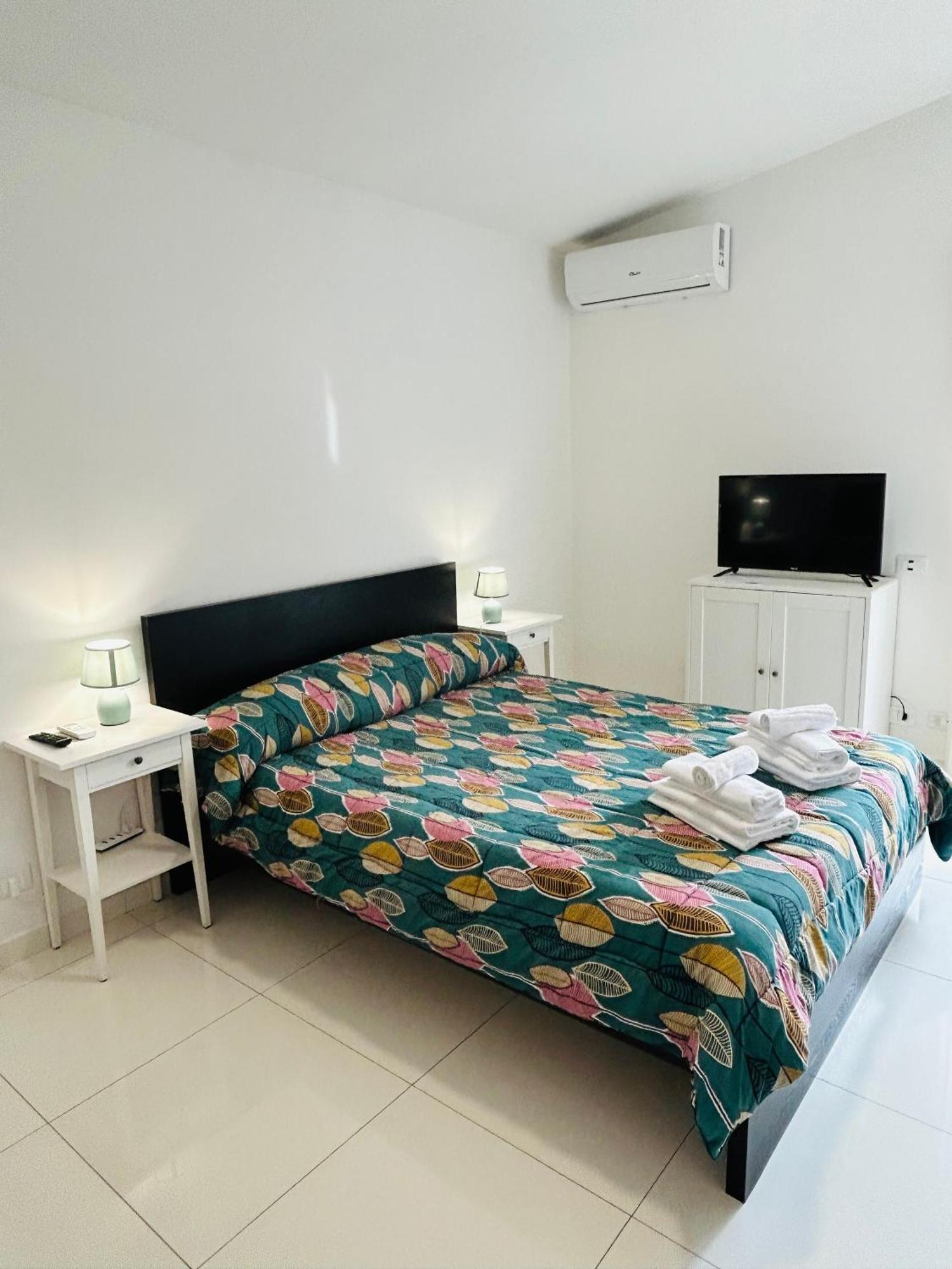 The House Fiera Di Roma Aeroporto Fiumicino Bed and Breakfast Ponte Galeria Εξωτερικό φωτογραφία